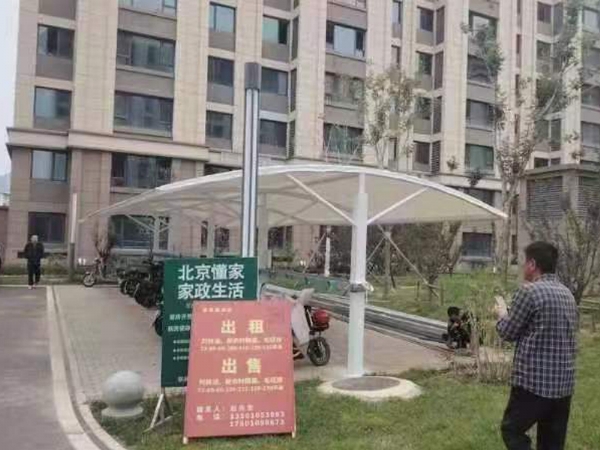 北京某小區(qū)膜結構車棚安裝完畢